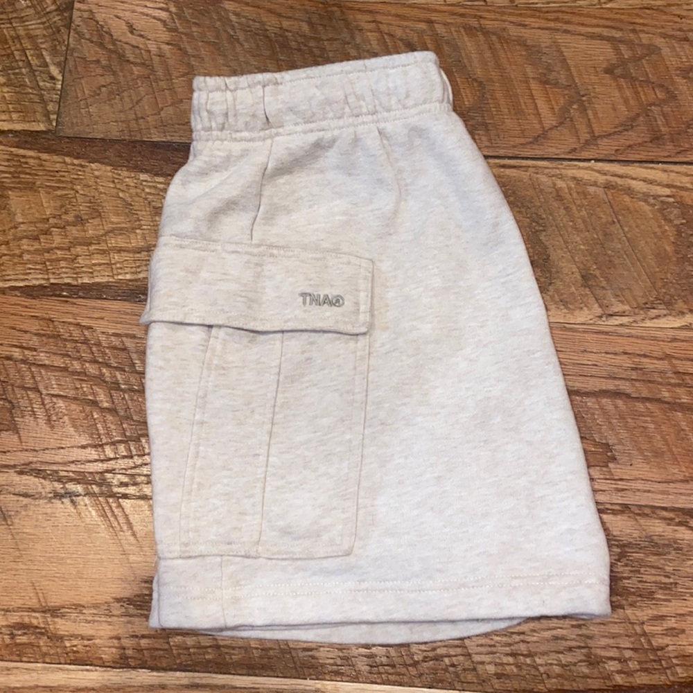 Aritzia Tna Fleece Cargo Sweatshort